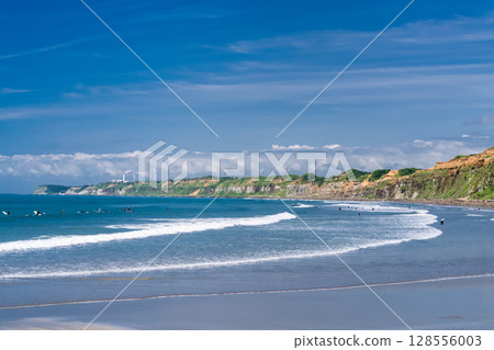 Chiba Prefecture: Byobugaura, summer blue sky Chiba Prefecture: Byobugaura, summer blue sky 128556003