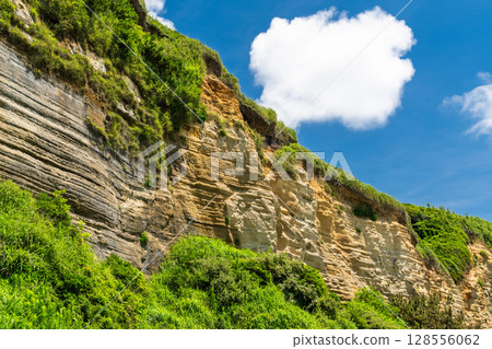 千葉縣:屏風浦、夏日藍天 千葉縣:屏風浦、夏日藍天 128556062