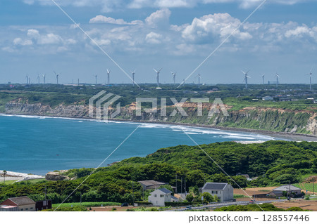 Chiba Prefecture: Byobugaura, summer blue sky Chiba Prefecture: Byobugaura, summer blue sky 128557446