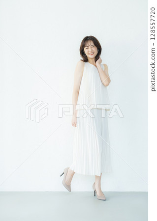 中年婦女肖像 中年婦女肖像 128557720