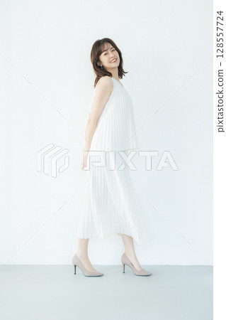 中年婦女肖像 128557724