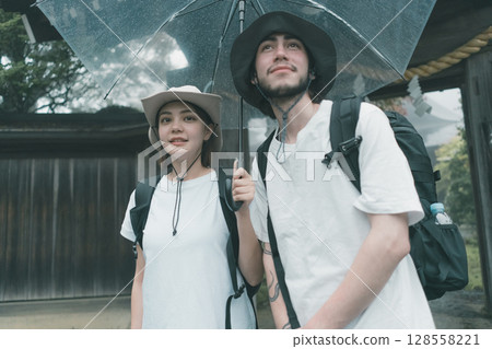 ryokan, japanese inn, heterosexual couple 128558221