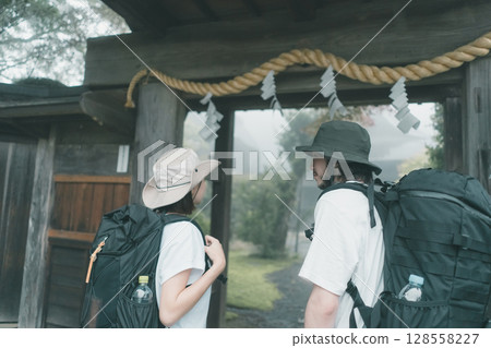 日式旅店 夫婦 情侶 128558227