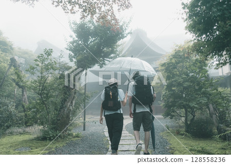 ryokan, japanese inn, heterosexual couple 128558236