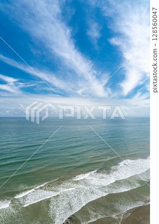 <千葉縣>九十九里海岸線與夏日天空 128560047
