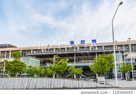 Niigata City, Niigata Prefecture, JR Niigata Station South Exit in the blue sky 128560083