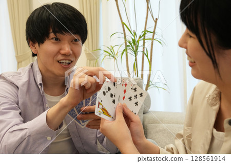 男女撲克牌 男女撲克牌 128561914