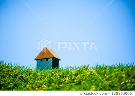 Image of housing Image of housing 128563006