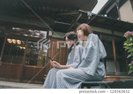 sex, person, ryokan 128563632
