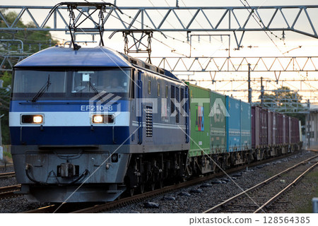 EF210-8 container freight train running on the Tokaido Main Line 128564385