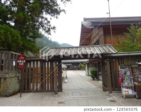 Izumo Taisha Shrine National Treasure Main Hall Important Cultural Property 128565076
