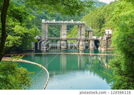 Shiromaru Dam Hatonosu Valley Shiromaru Dam Hatonosu Valley 128566116