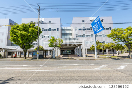 新潟Unison廣場是新潟縣新潟市的多功能設施 新潟Unison廣場是新潟縣新潟市的多功能設施 128566162