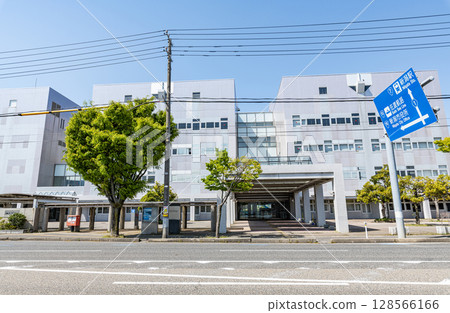 Niigata Unison Plaza, a multipurpose facility in Niigata City, Niigata Prefecture Niigata Unison Plaza, a multipurpose facility in Niigata City, Niigata Prefecture 128566166