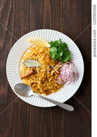 Chicken billi 128568306