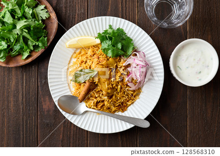 Chicken billi Chicken billi 128568310