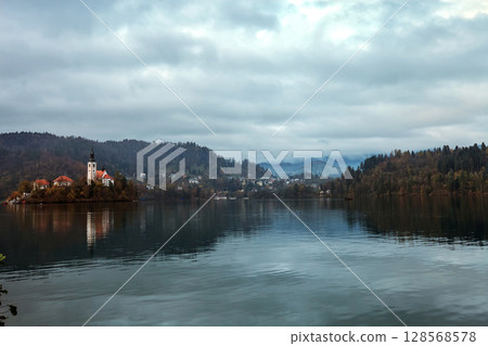 Autumn landscape with lake Bled in Slovenia at sunset 128568578