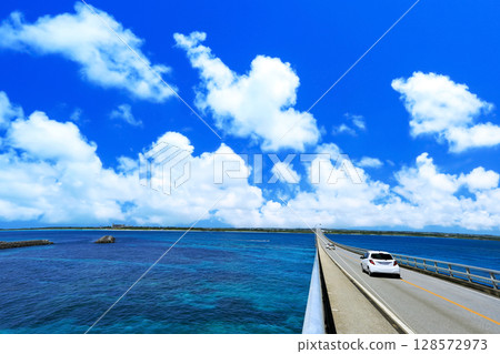 夏季沖繩宮古島駕車 夏季沖繩宮古島駕車 128572973