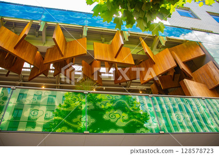 烏丸大街（烏丸五條至烏丸四條）的天空與建築 128578723