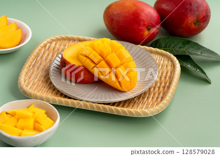 Mango Sunshine Fruit Taiwan Taiwan fruit mango マンゴー Mango Sunshine Fruit Taiwan Taiwan fruit mango マンゴー 128579028