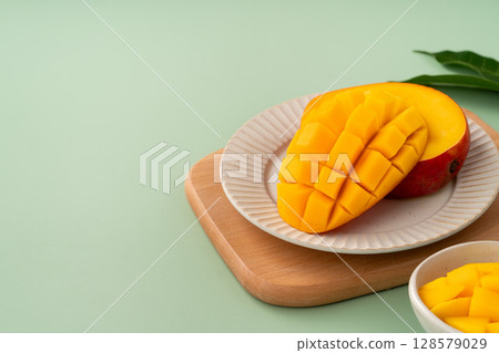 Mango Sunshine Fruit Taiwan Taiwan fruit mango マンゴー Mango Sunshine Fruit Taiwan Taiwan fruit mango マンゴー 128579029