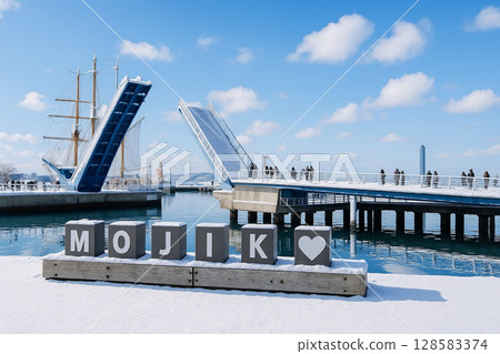 雪藍翼門司吊橋門司港復古 128583374