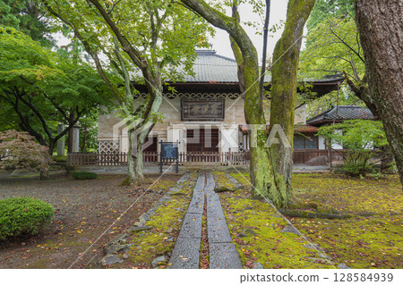 Scenery of the Arhat Hall at Hoonji Temple in Iwate 128584939