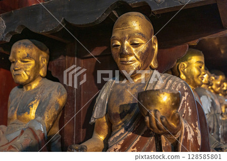 500 Arhats in the Arhat Hall of Hoonji Temple, Iwate 128585801