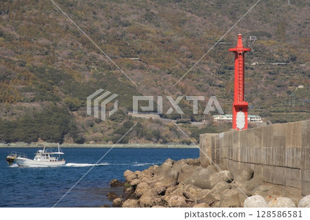 Ehime Prefecture, Iyo Misaki Port, Inoura First Breakwater Lighthouse Ehime Prefecture, Iyo Misaki Port, Inoura First Breakwater Lighthouse 128586581