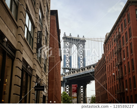 Manhattan Bridge in DUMBO New York USA Manhattan Bridge in DUMBO New York USA 128589227