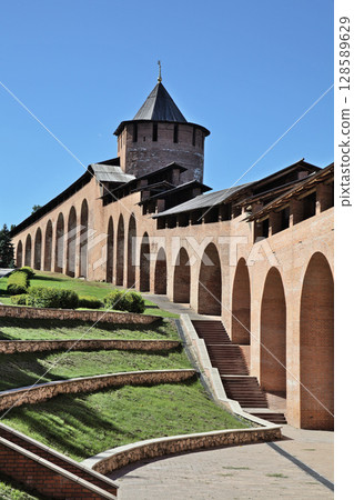 Historic architectural features of Nizhny Novgorod's kremlin under clear blue skies Historic architectural features of Nizhny Novgorod's kremlin under clear blue skies 128589629