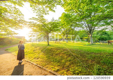 四大名景、美景、多聞山(七濱町)松島四大名景、開闊的草地 四大名景、美景、多聞山(七濱町)松島四大名景、開闊的草地 128590939