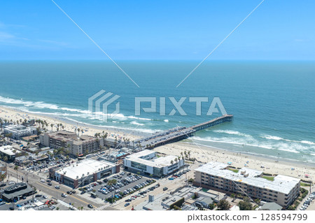 Aerial view of Pacific Beach and Ocean in San Diego, California Aerial view of Pacific Beach and Ocean in San Diego, California 128594799