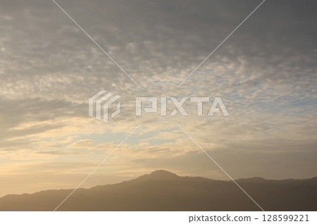 滋賀郡琵琶湖:在湖畔綠地、比叡山及比良山脈露營 滋賀郡琵琶湖:在湖畔綠地、比叡山及比良山脈露營 128599221