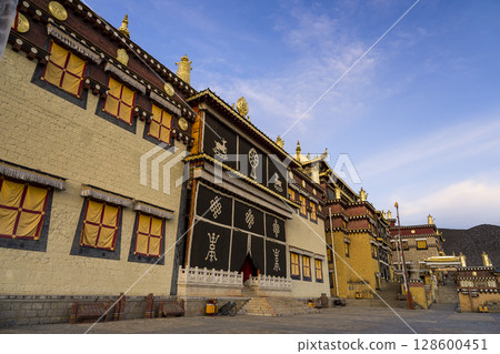 Songzanlin Temple at dusk in Shangri-La, China 128600451