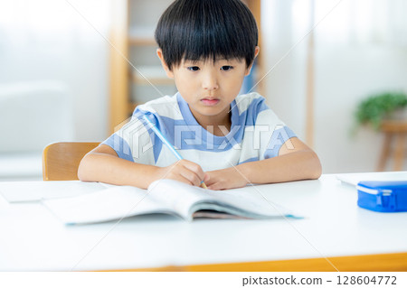 小學生要讀書 128604772
