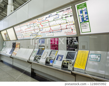 JR East ticket vending machine and route map (near the south ticket gate at JR Kita-Senju Station) JR East ticket vending machine and route map (near the south ticket gate at JR Kita-Senju Station) 128605992