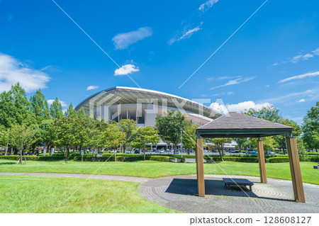 "Saitama Prefecture" Saitama Stadium 2002 and summer scenery in the park, Chibikko Hiroba "Saitama Prefecture" Saitama Stadium 2002 and summer scenery in the park, Chibikko Hiroba 128608127