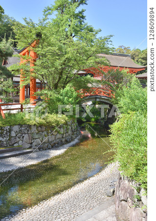 Shimogamo Shrine's Mitarishi River 128609894