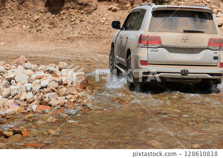 Toyota Land cruiser running on high altitude mountains in Sichuan province,China 128610818