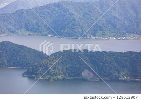 從福井縣五湖露台眺望三方五湖 128612907