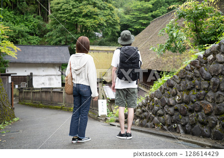 入境情侶觀光 128614429