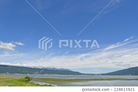 Lake Suwa Okaya City, Nagano Prefecture 128615921