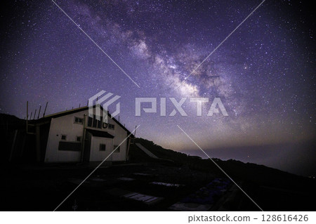 [鳥取縣山] 從大山頂眺望銀河與星空 128616426