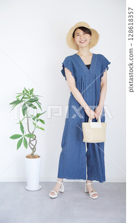 Women's summer clothing fashion coordination full body Women's summer clothing fashion coordination full body 128618357