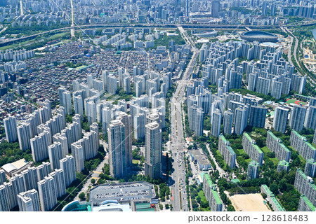 從樂天世界大廈觀景台俯瞰：蠶室風景 [韓國首爾] 128618483