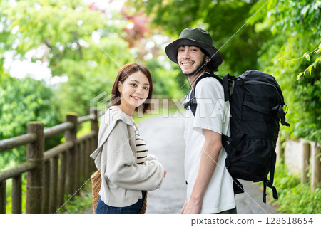 Inbound tourists enjoying hiking Inbound tourists enjoying hiking 128618654