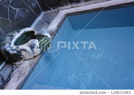 Hot spring Hot spring 128621963