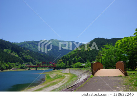 Kanasa Lakeside Park, Shikokuchuo City, Ehime Prefecture Kanasa Lakeside Park, Shikokuchuo City, Ehime Prefecture 128622240