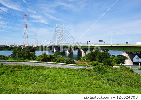 Sai Lake Doman Green Park_Tokyo Outer Ring Road_09 Sai Lake Doman Green Park_Tokyo Outer Ring Road_09 128624708